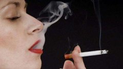为什么抽烟会引起黄牙？有什么解决的方法吗？